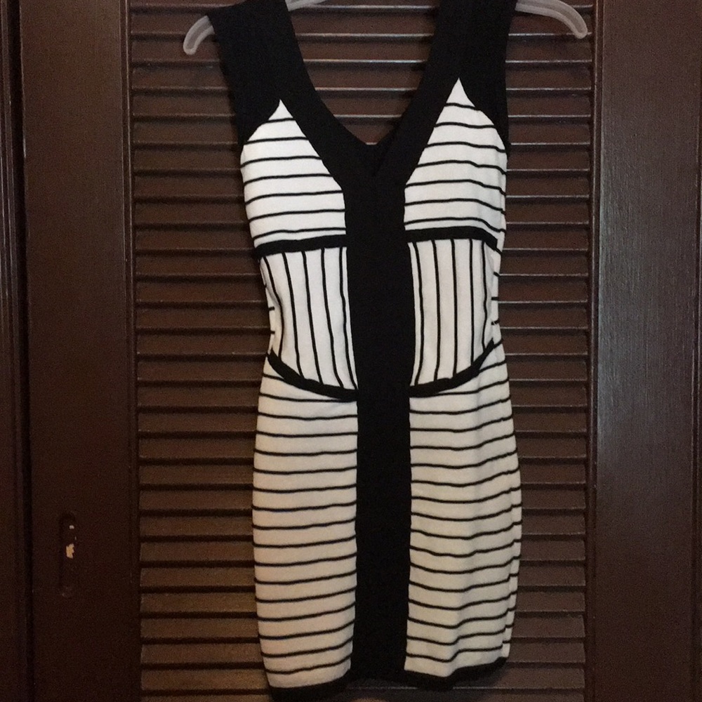 Black and white bodycon dress